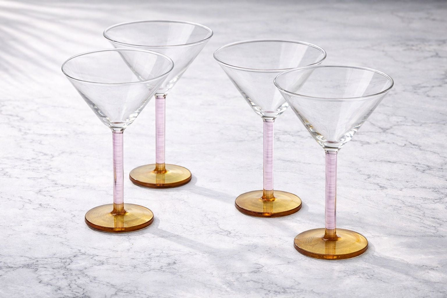 Set de Copas Martini Bicolor con Base Ámbar