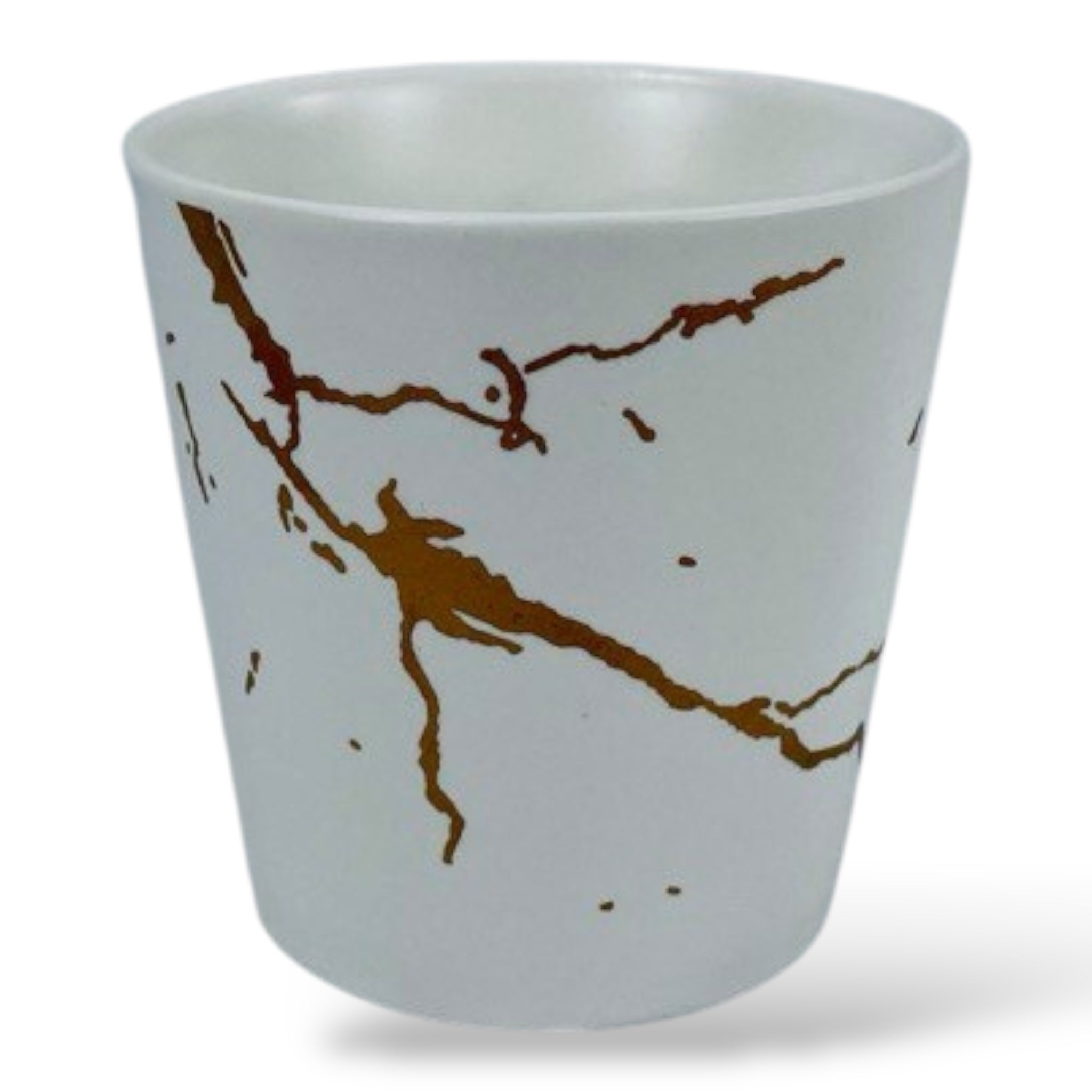 Vaso Blanco con Detalle Dorado – Elegancia Moderna